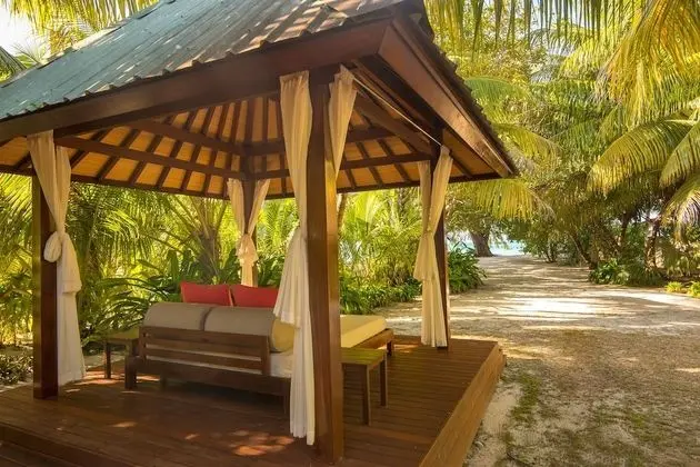 Beachfront Spa Cottage