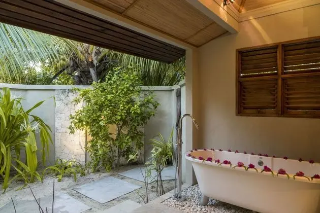 Deluxe Beach Cottage