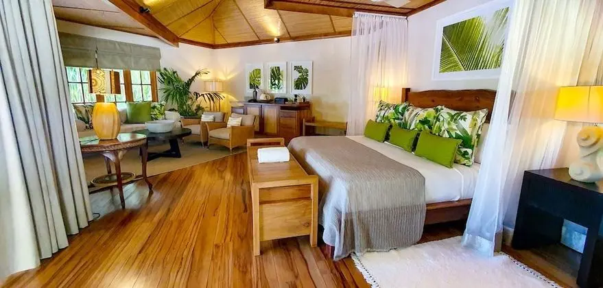 Beachfront Spa Cottage
