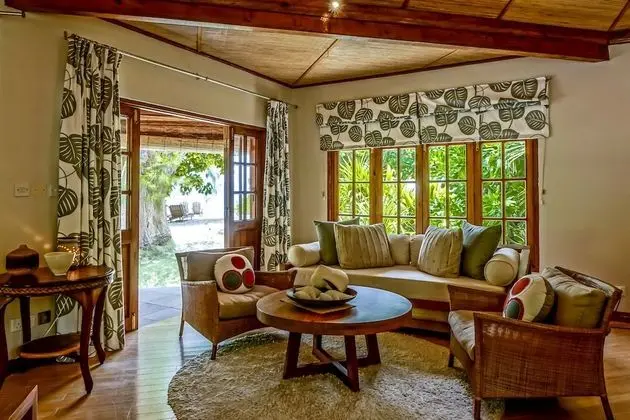 Beachfront Spa Cottage