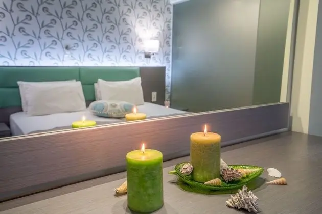 Tek Büyük veya İki Ayrı Yataklı Oda, 1 Çift Kişilik veya 2 Tek Kişilik Yatak, Balkon