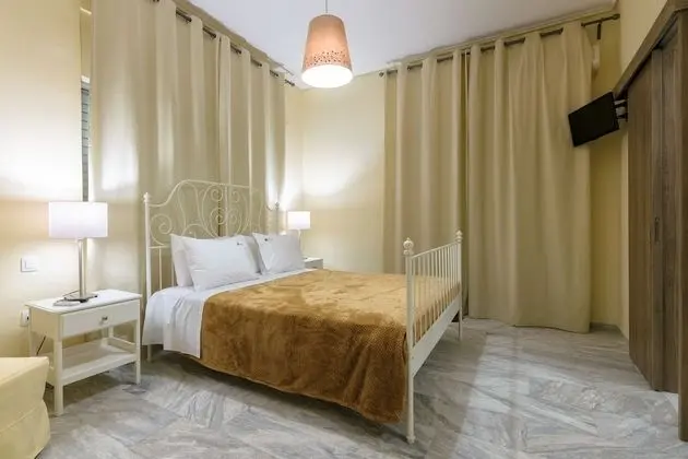 Üç Kişilik Oda