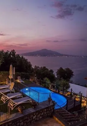 Classic Tek Büyük veya İki Ayrı Yataklı Oda, Deniz Manzaralı