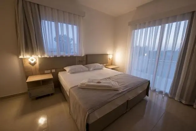 Stüdyo, Mutfak, Avlu Manzaralı