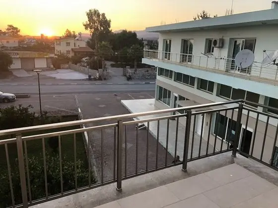 Stüdyo, Mutfak, Avlu Manzaralı