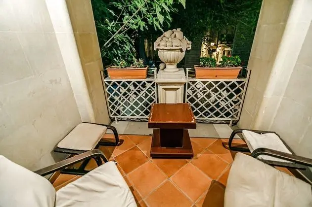 Deluxe Tek Büyük Yataklı Oda, Balkon