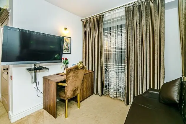 Deluxe Tek Büyük Yataklı Oda, Balkon