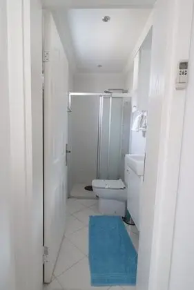 Güne Bakan Aile Suit