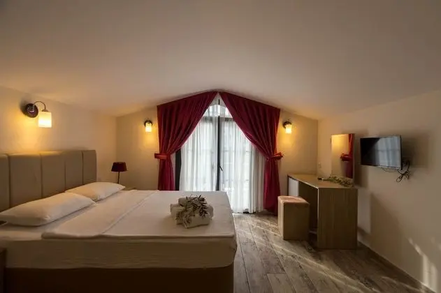 DELUXE 2 KISILIK BALKONLU