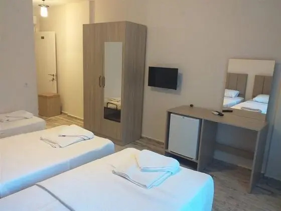 DELUXE 3 KISILIK BALKONLU