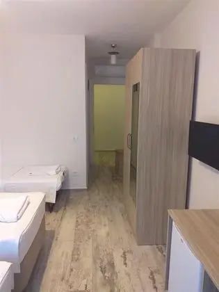 DELUXE 3 KISILIK BALKONLU