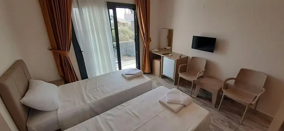 İki Ayrı Yataklı Oda, Bahçe Manzaralı