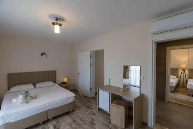 Suite - İki Yatak Odalı, Bahçe Manzaralı, Balkonlu