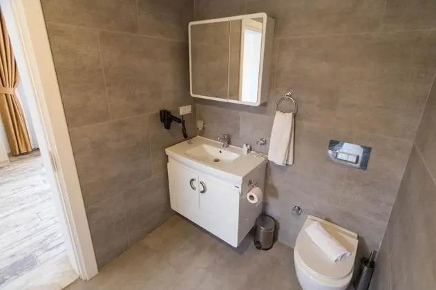 Suite - İki Yatak Odalı, Bahçe Manzaralı, Balkonlu