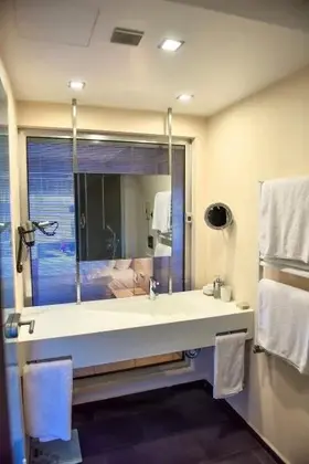 Premium Custom Oda Kısmi Deniz Manzaralı
