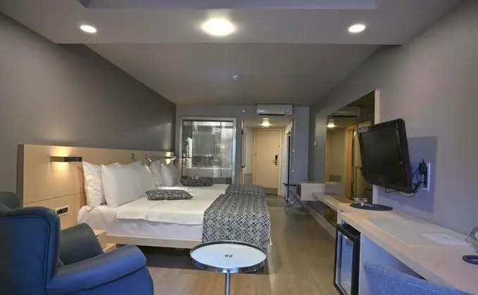 Premium Room,Kısmi Deniz Manzaralı,Fransız Balkonlu
