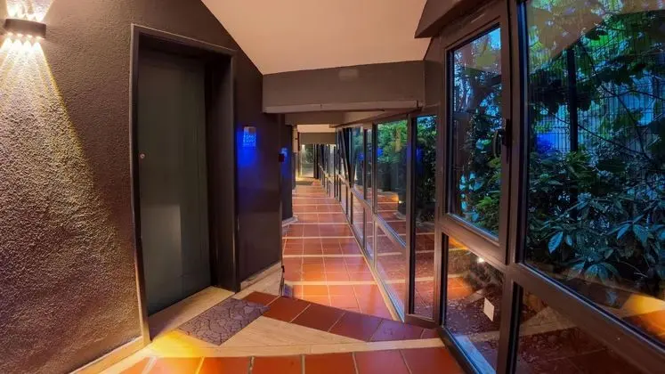 Standart Oda,Bahçe Manzaralı,Fransız Balkonlu