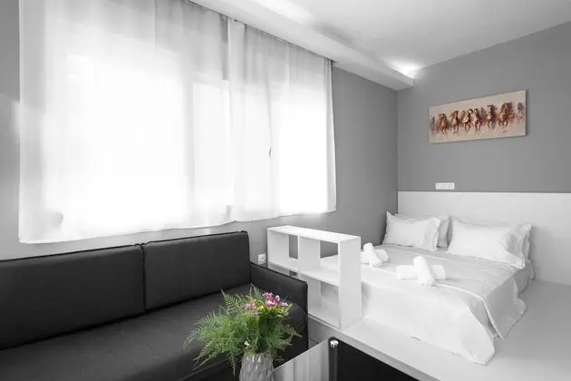 Deluxe Apart Daire (201)
