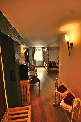 Comfort Tek Büyük veya İki Ayrı Yataklı Oda