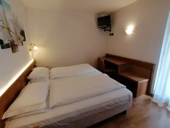 Tek Büyük veya İki Ayrı Yataklı Oda