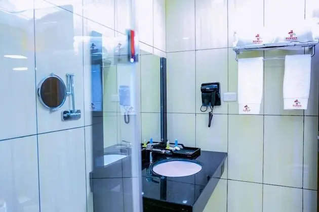 Standard Oda, 1 Büyük (Queen) Boy Yatak, Sigara İçilmez