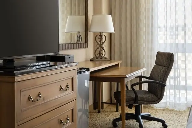 Oda, 1 En Büyük (King) Boy Yatak (Mobility Accessible, Tub)