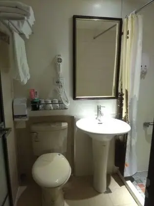 Design Tek Büyük Yataklı Oda, 1 En Büyük (King) Boy Yatak, Sigara İçilmez