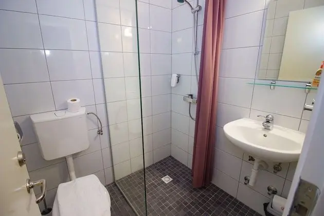 Standard Üç Kişilik Oda