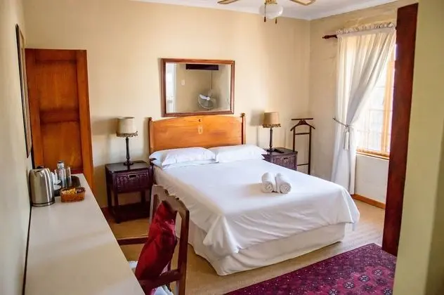 Tek Büyük Yataklı Oda (2)