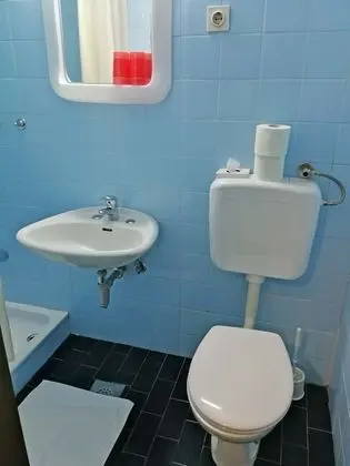 Economy Ortak Ranzalı Oda, Birden Çok Yatak (4)