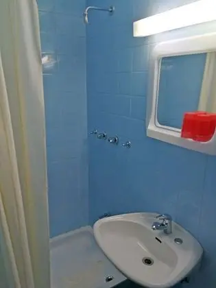 Economy Ortak Ranzalı Oda, Birden Çok Yatak (4)