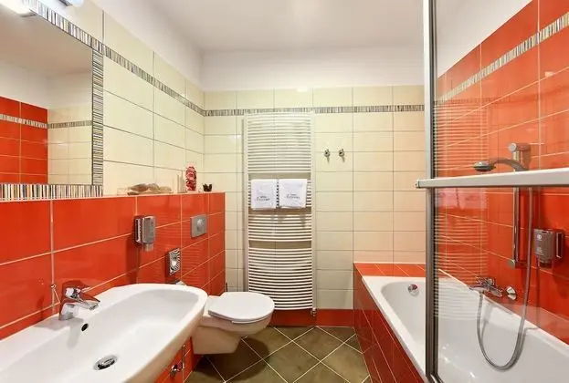 Tek Büyük Yataklı Oda, Küvet (Castle View)