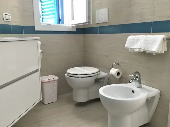 Tek Büyük Yataklı Oda, Balkon