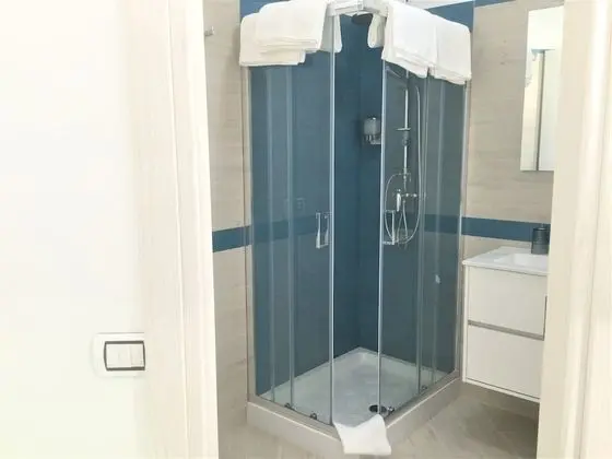 Tek Büyük Yataklı Oda, Balkon