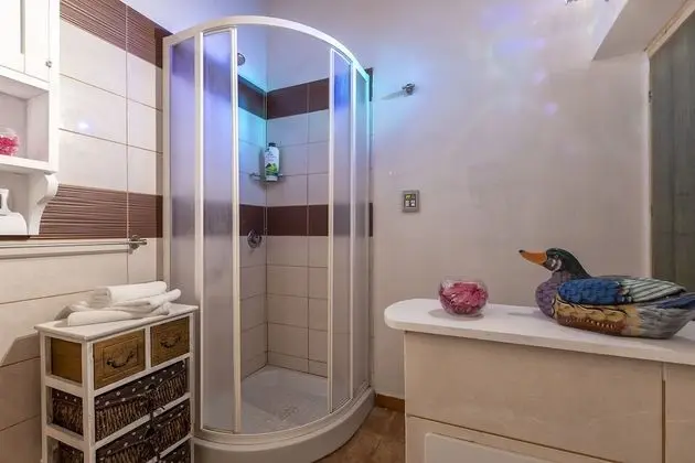 Standard Ev, Birden Çok Yatak, Bahçeli (Depandance Turchese With Pool)