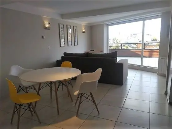 Apart Daire, Göl Manzaralı