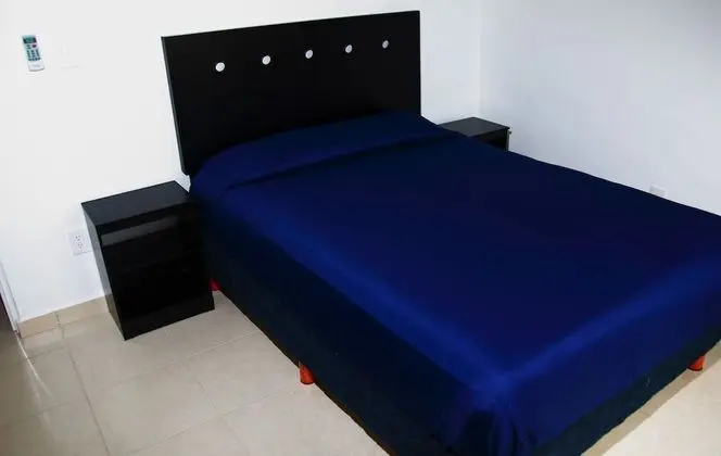 Family Apart Daire, 3 Yatak Odası, Havuz Manzaralı, Havuz Kenarı