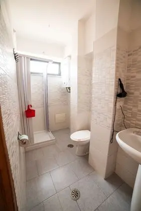 Standard Oda, Sigara İçilmez, Şehir Manzaralı
