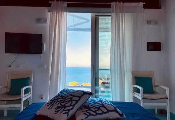 Honeymoon Stüdyo, Deniz Manzaralı (Dependance Castiglione With Pool And)