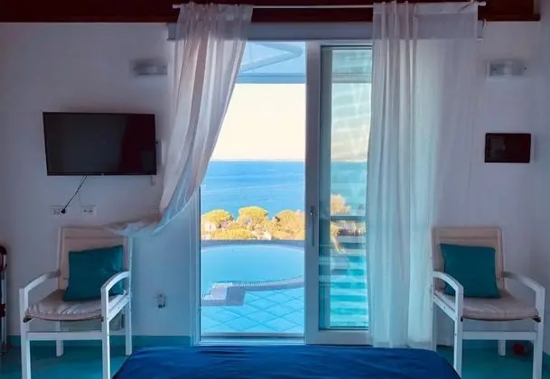 Honeymoon Stüdyo, Deniz Manzaralı (Dependance Castiglione With Pool And)