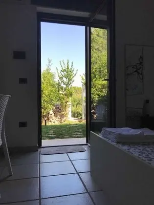 Tek Büyük Yataklı Oda, Bahçe Manzaralı