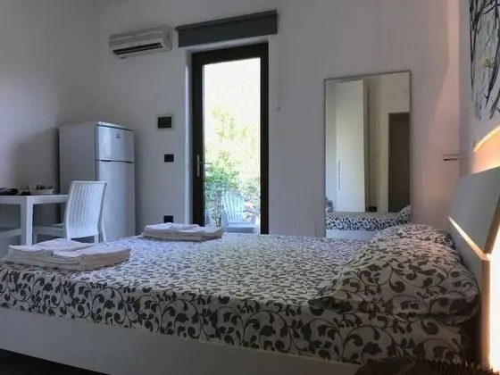 Tek Büyük Yataklı Oda, Bahçe Manzaralı