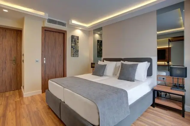Standard Tek Büyük veya İki Ayrı Yataklı Oda