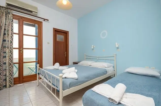 Üç Kişilik Oda, Balkon