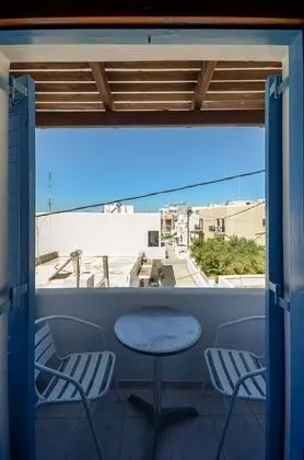 Üç Kişilik Oda, Balkon