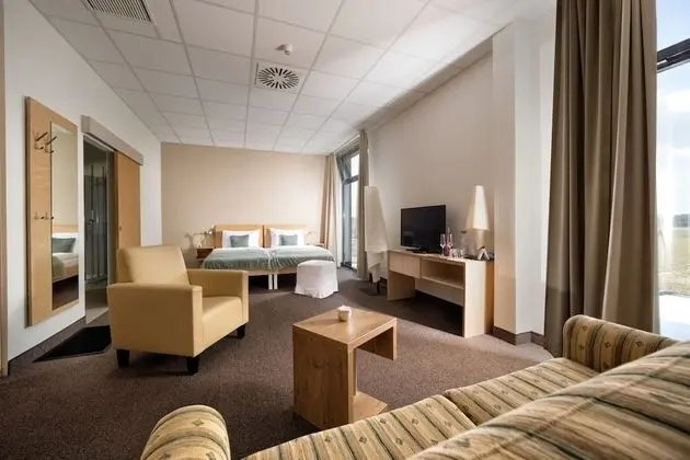 Comfort Tek Büyük Yataklı Oda