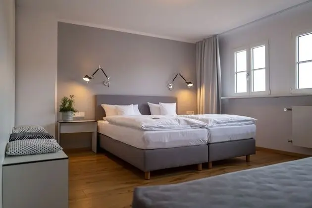 Premium Tek Büyük Yataklı Oda