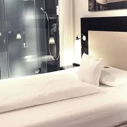 Basic Oda, 1 Büyük (Queen) Boy Yatak