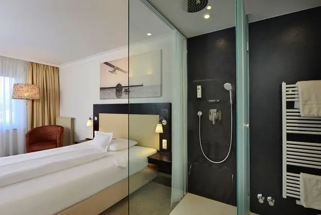 Basic Oda, 1 Büyük (Queen) Boy Yatak