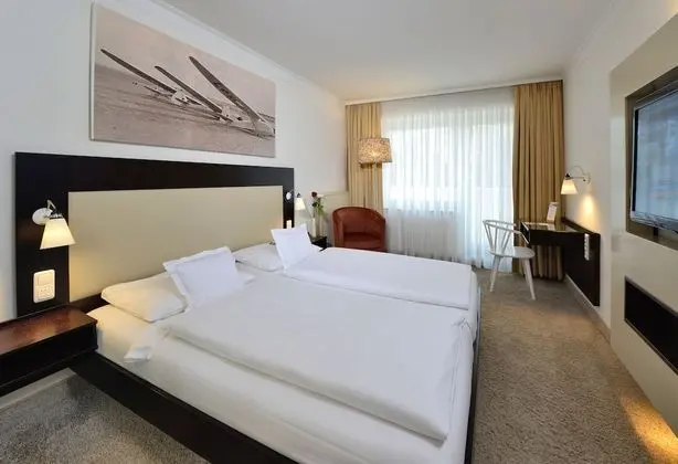 Basic Oda, 1 En Büyük (King) Boy Yatak, Balkon